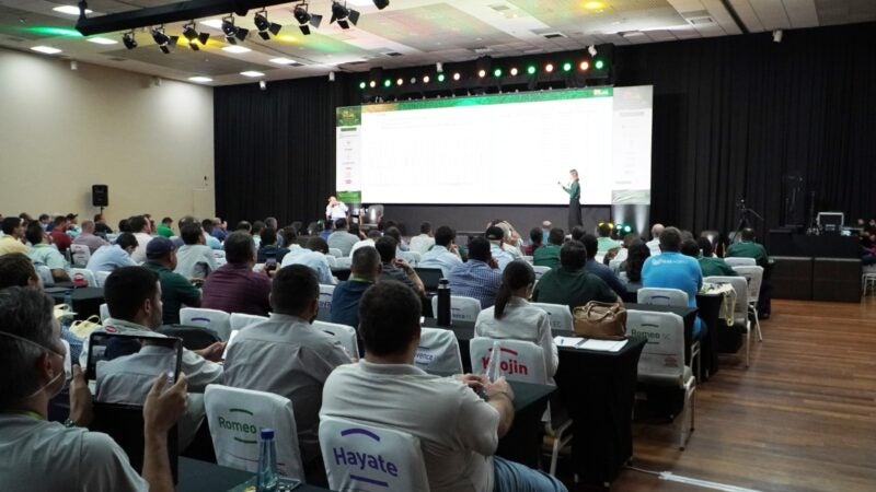 Evento técnico norteia o setor para a próxima safra de soja