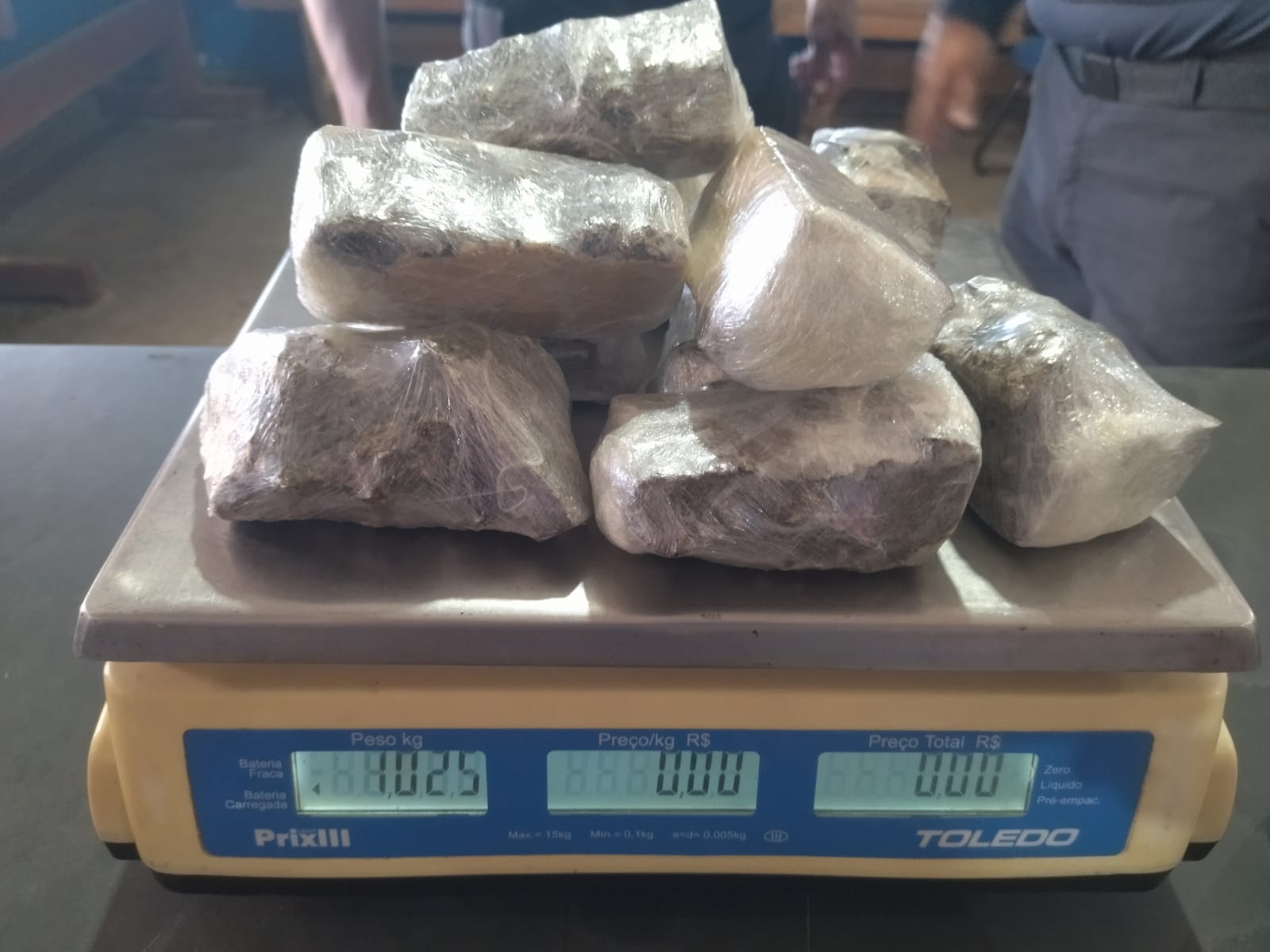 Vinte mulheres são presas tentando entrar com documentos falsos na PCE