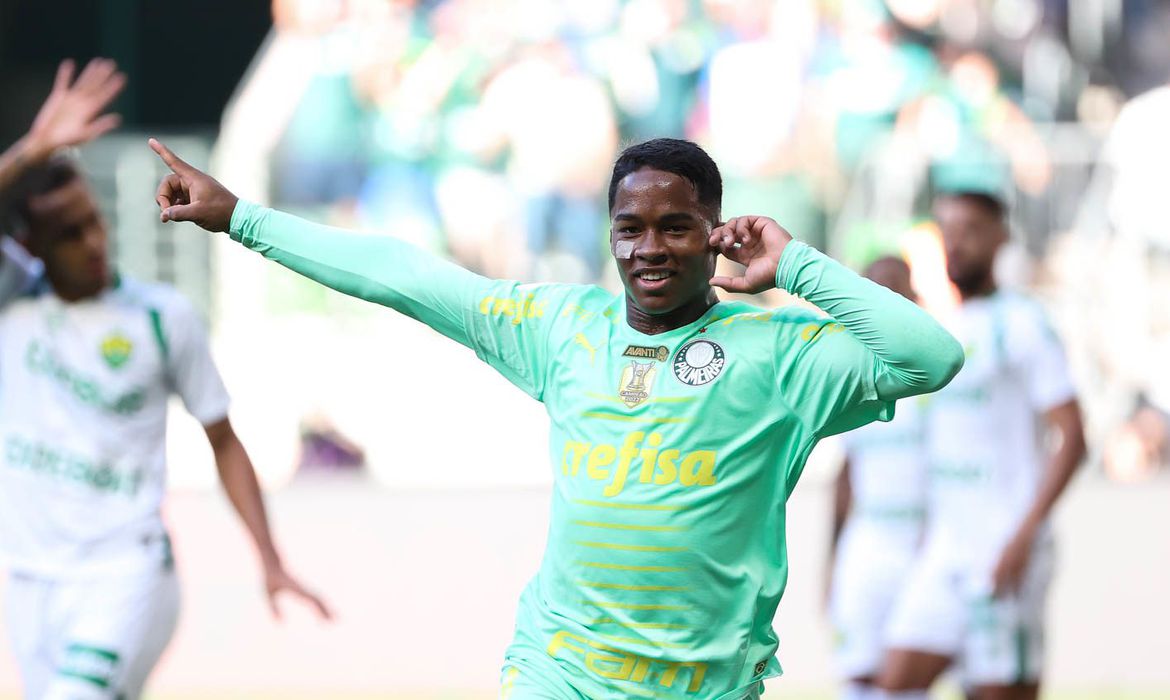 Joia do Palmeiras, Endrick faz o 1º gol do Campeonato Brasileiro 2023
