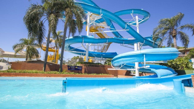 Professora morre após acidente em tobogã de parque em São Roque