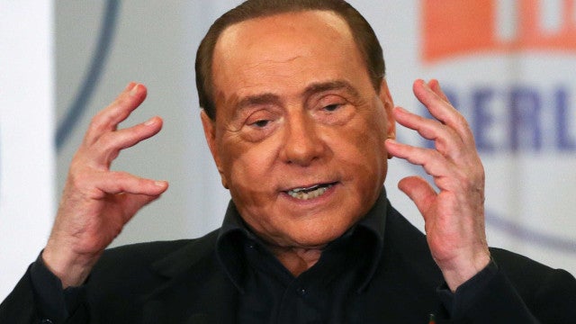 Silvio Berlusconi é internado nos cuidados intensivos em Milão