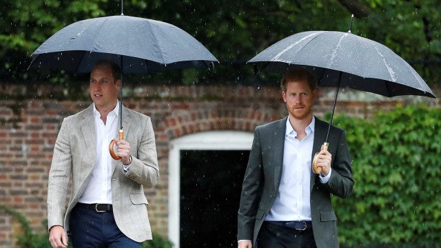 William não se vai encontrar com Harry durante visita a Inglaterra