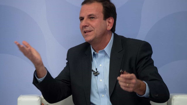 Não podemos permitir que o Galeão seja destruído, diz Eduardo Paes