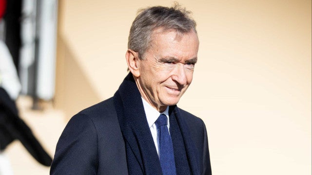 Homem mais rico do mundo ganha US$ 12,5 bilhões em um único dia