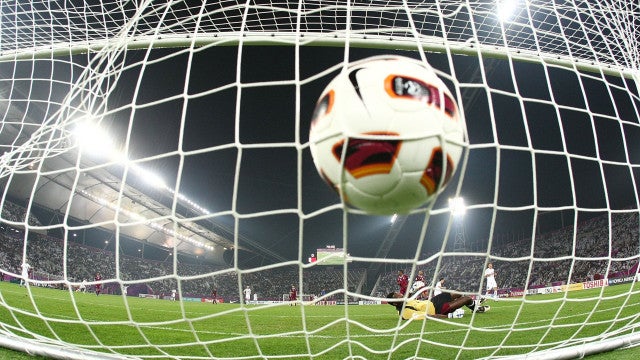 Liga dos Campeões abre quartas de final com duelos cercados por ostentação e nostalgia