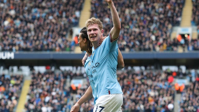 Sem Haaland, City leva susto, mas goleia Liverpool de virada no Campeonato Inglês