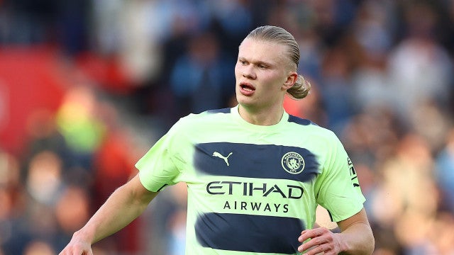 Manchester City derrota Southampton e segue na perseguição ao Arsenal no Inglês