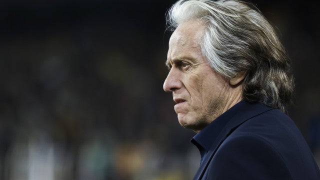 Jesus impõe condição para continuar no Fenerbahçe