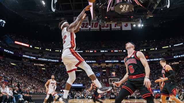 Heat supera Bulls em jogo emocionante e vai ao playoff da NBA; Timberwolves também classificam