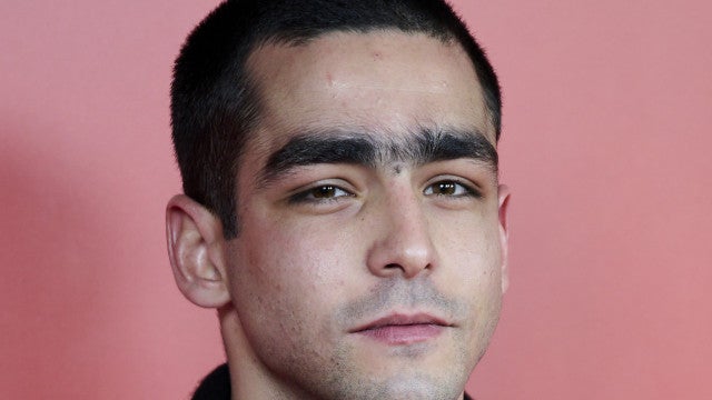 Omar Ayuso, ator de ‘Elite’, abandona ‘monocelha’ e fãs ficam surpresos: ‘Era seu charme’