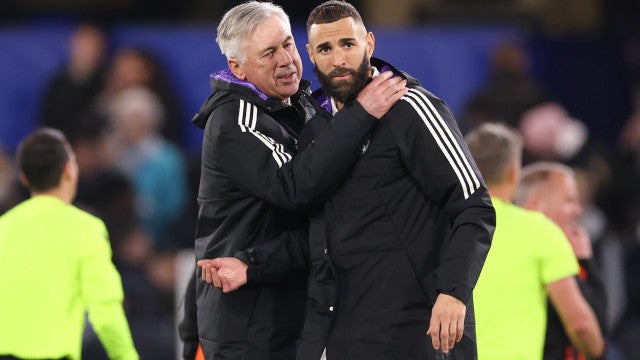 Ancelotti acalma Benzema após substituição controversa contra Chelsea