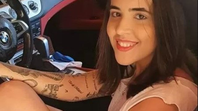 Cantora sertaneja morre em capotamento de carro no interior de SP