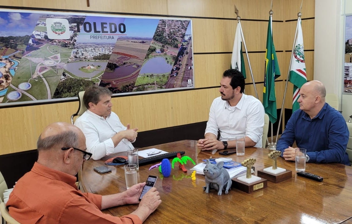 Lucas do Rio Verde busca projetos de desenvolvimento e planejamento urbano em cidades do Paraná