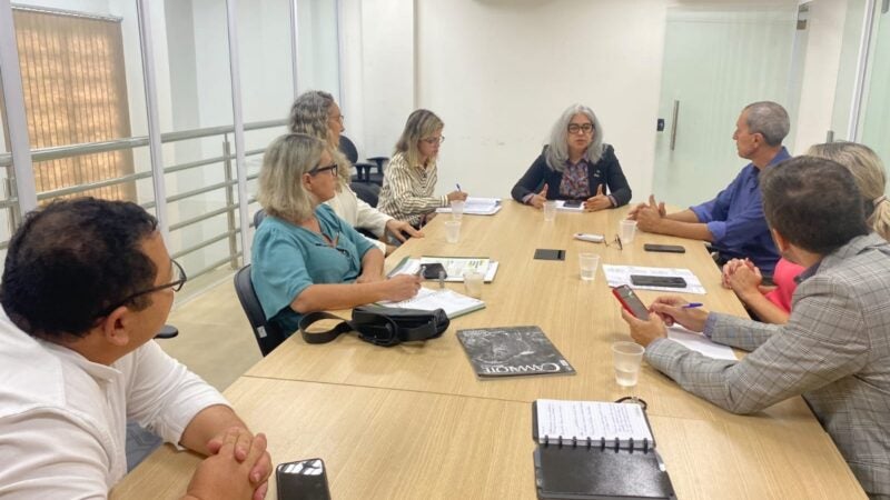 Prefeito discute com reitora expansão e novos cursos da Unemat em Lucas do Rio Verde