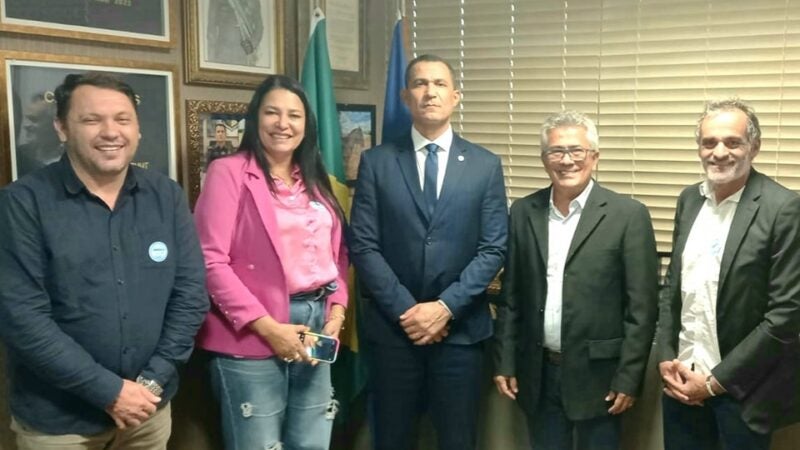 Em audiência com deputado federal Coronel Assis vereadores reivindicam recursos para Urbanização do córrego central construção do quartel da PM e implantação da Vila Militar