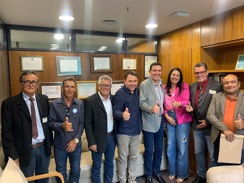 Liderados pelo presidente Valcimar comitiva de oito vereadores está em Brasília em busca de recursos para Guarantã do Norte