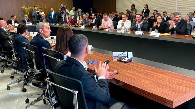 Prefeito entrega a ministro proposta para implantar UFMT em Lucas e quer início de cursos no ano que vem