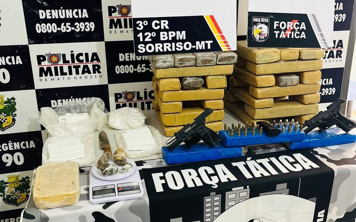 Homem é preso com 40 tabletes de maconha, armas e munições