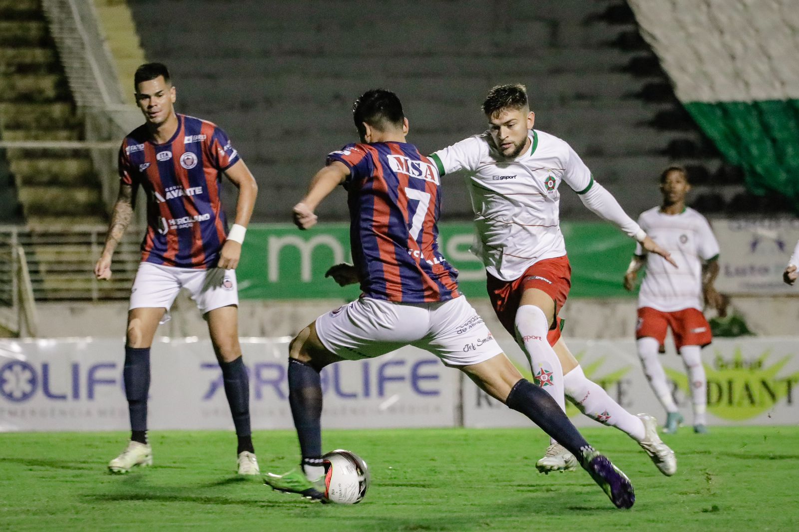 Líder do Módulo II do Mineiro, Nuno comemora bom momento do Boa Esporte