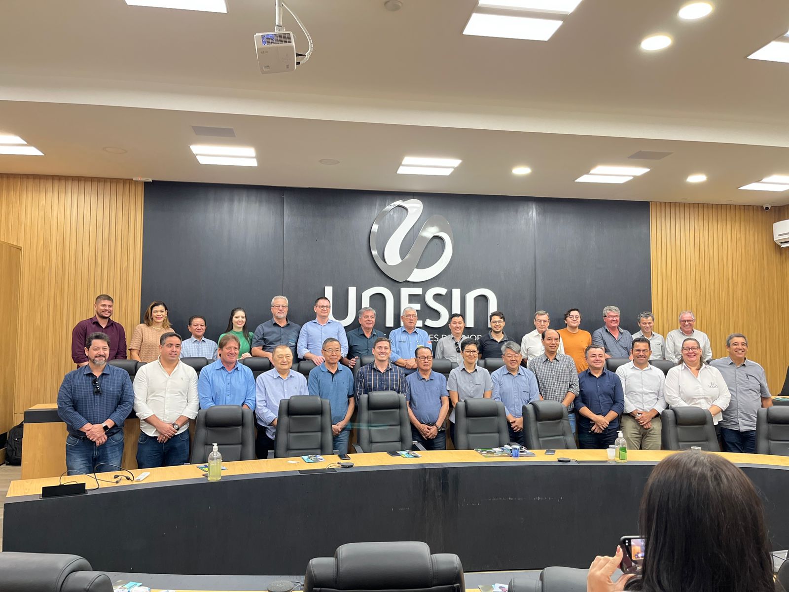 Sinop recebe potenciais investidores da maior fabricante de lonas do Brasil