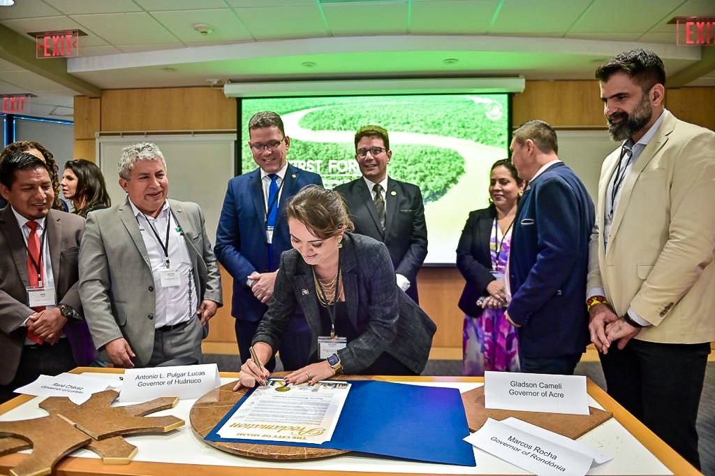 Governo de Mato Grosso assina em Miami criação de câmara para fomentar bioeconomia