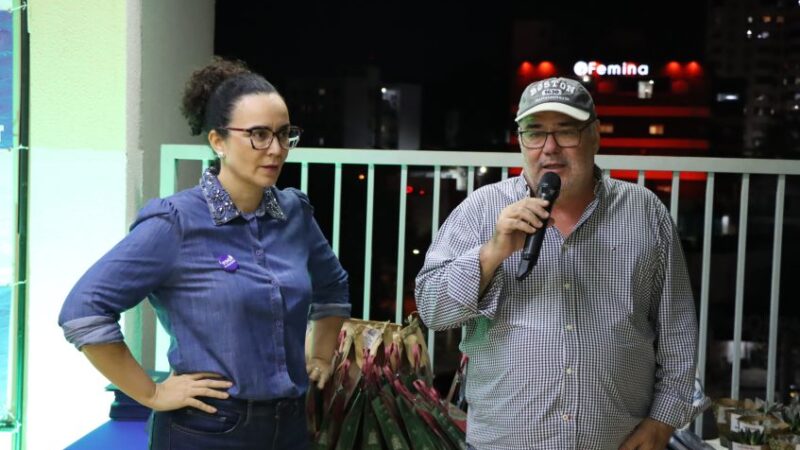 Presidente do Crea-MT e o Programa Mulher homenageiam Mães profissionais do Sistema
