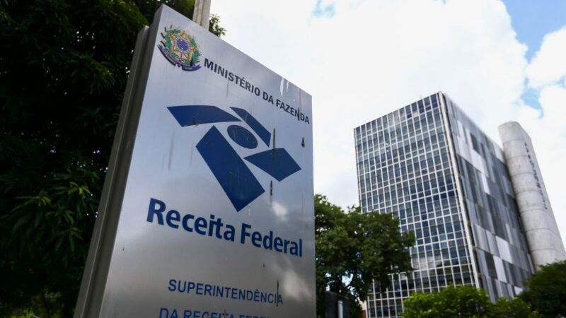 Quase metade dos autos de infração lançados pela fiscalização tributária é revista