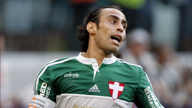 Valdívia, ídolo do Palmeiras, é internado no Chile após sofrer crise nervosa, diz jornal