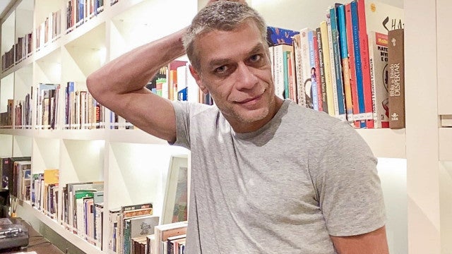 Fabio Assunção ingressa em faculdade e é elogiado pelos colegas de curso