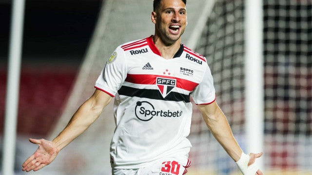 Calleri deve ser titular no São Paulo contra o Fortaleza; Erison pode ficar no banco