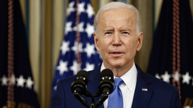 Biden parabeniza rei Charles 3º por coroação