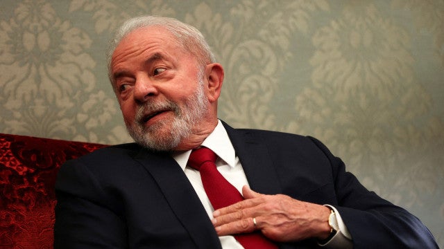 Lula viaja a Londres para coroação de Charles III