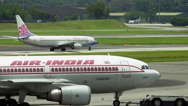 Mulher é picada por escorpião durante voo para a Índia