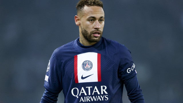 Técnico do PSG critica pressão de torcedores sobre Neymar