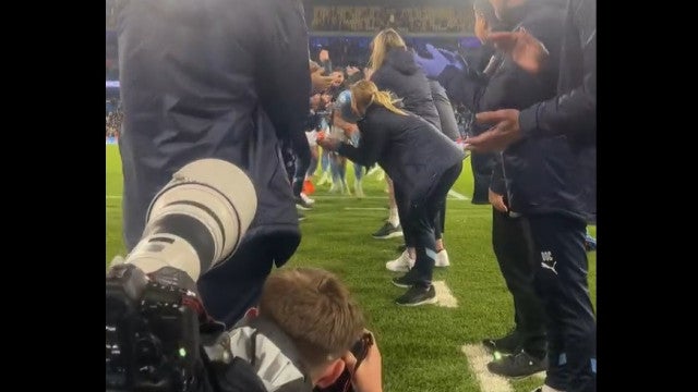 Haaland bate recorde na Premier League e recebe presente inesperado; veja