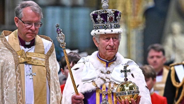 Rei Charles 3º é coroado em cerimônia histórica no Reino Unido