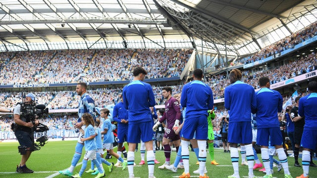 Fairplay na Inglaterra: Chelsea fez guarda de honra ao tricampeão