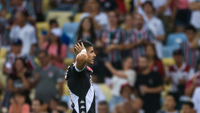 Vasco leva 2 gols do Fortaleza no fim e acumula 3ª derrota seguida no Brasileirão