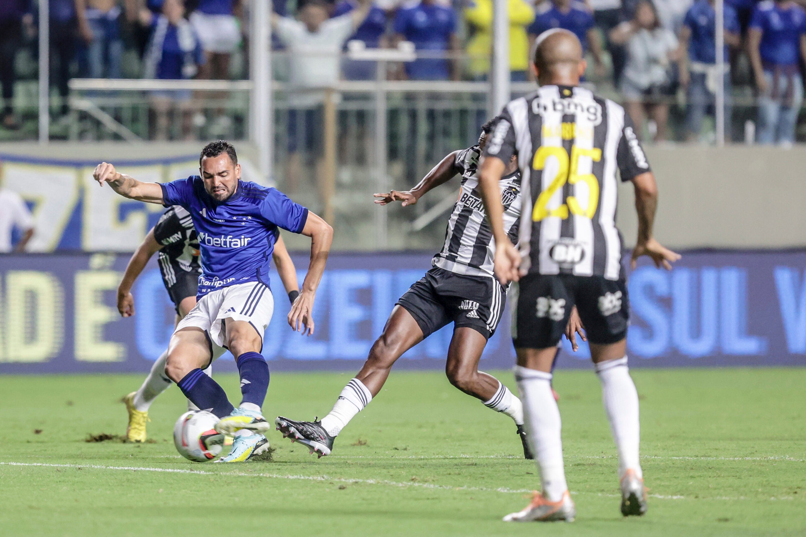 Betfair analisa os clássicos do Rio e Minas no Brasileirão e projeta os favoritos