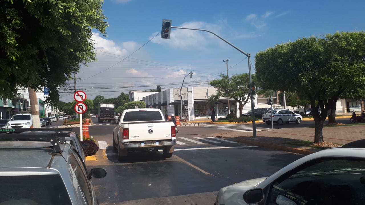 Sinop: prefeitura fará estudo para avaliar implantação de semáforos em 33 cruzamentos