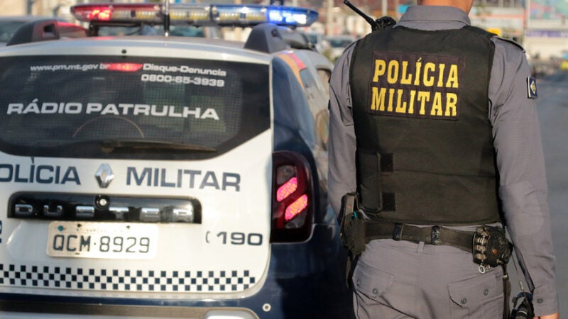 Rejeitado por garota, rapaz corta pescoço da mãe dela em Guarantã do Norte