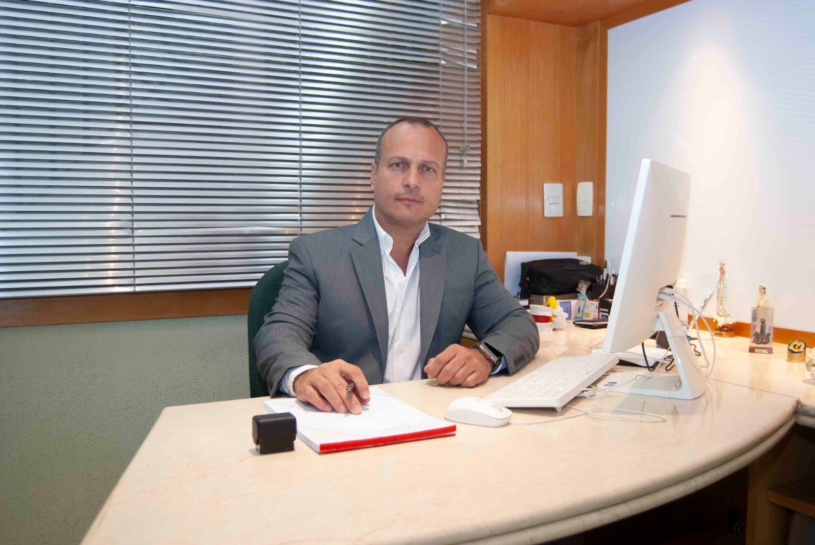 Ortopedista esclarece dúvidas e minimiza medos relacionados a cirurgias na coluna