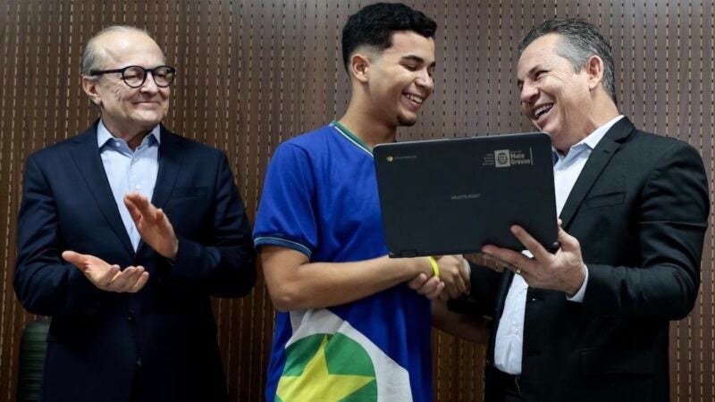 Mauro lança programa educacional com novas tecnologias para potencializar a aprendizagem; R$ 102 milhões