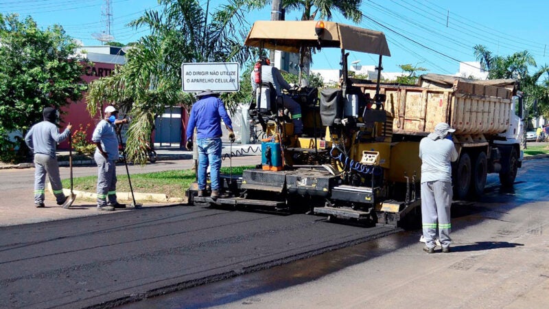 Sinop: prefeito confirma recuperação de avenidas e ruas em 20 bairros