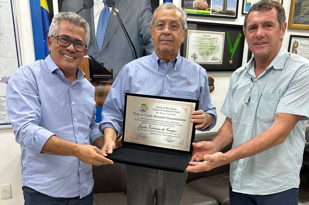 Senador Jaime campos recebeu o Título de cidadão Guarantaense