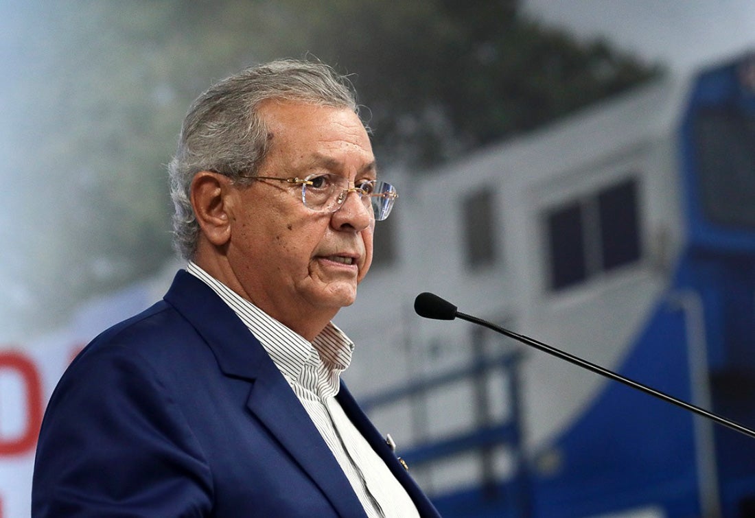 Jayme pede prioridade para fim dos lixões e cobra ‘dignidade mínima’ em cidades