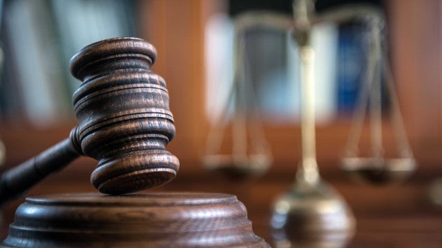 Desembargador acusado de não pagar salário de doméstica surda e muda ganha R$ 37,5 mil