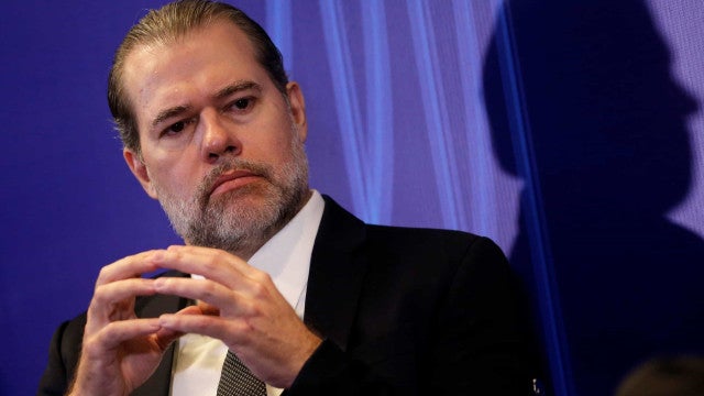 Toffoli pede vista e STF suspende novamente julgamento sobre piso da enfermagem