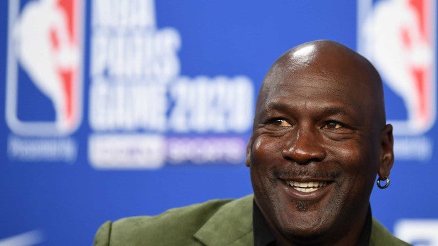 Michael Jordan vai vender Charlotte Hornets, da NBA, por US$ 3 bilhões