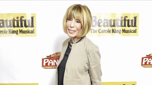 Morre Cynthia Weil, vencedora do Grammy, aos 82 anos